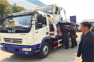 昭觉汽车道路救援拖车价格